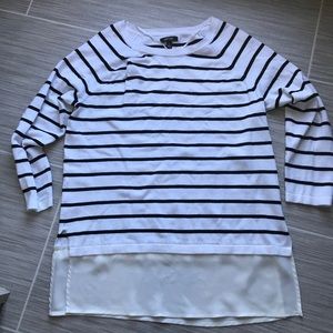 🖤Cute black and white sweater blouse🖤